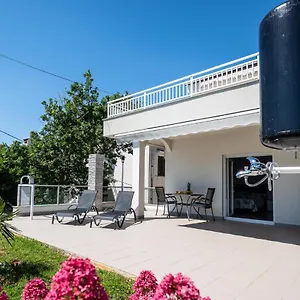  Apartmán Omorfia